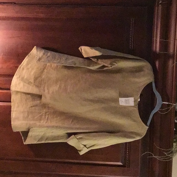 Beautiful 100% linen high low swing top. Size M - Picture 2 of 5
